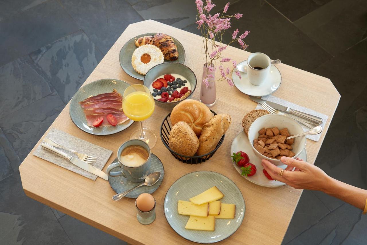 Hotel Goldene Rose Brunico Dış mekan fotoğraf