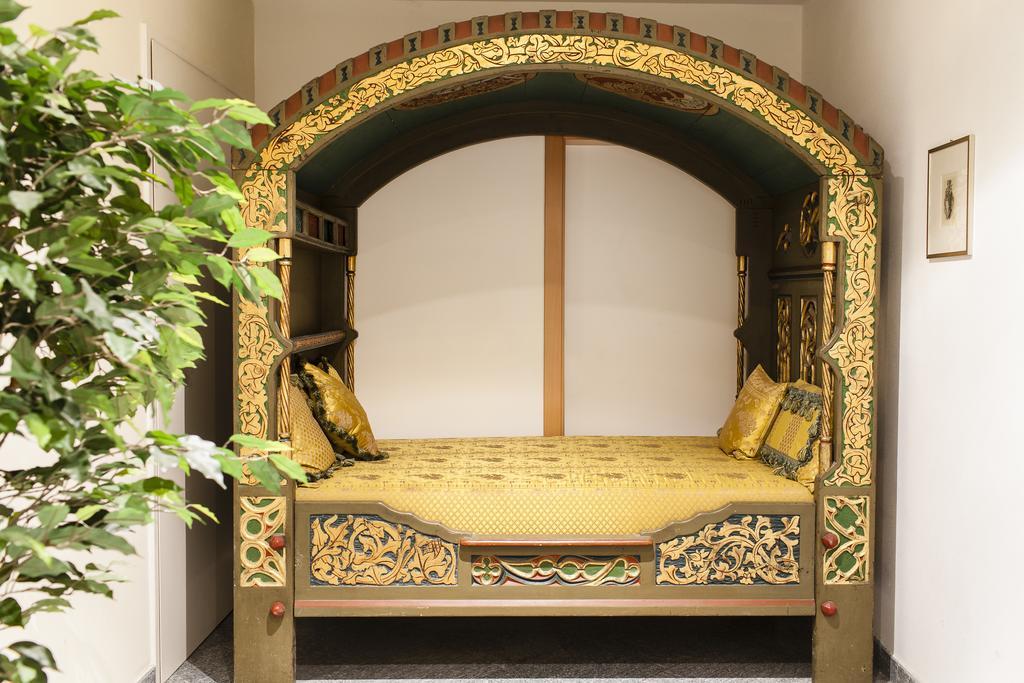 Hotel Goldene Rose Brunico Dış mekan fotoğraf