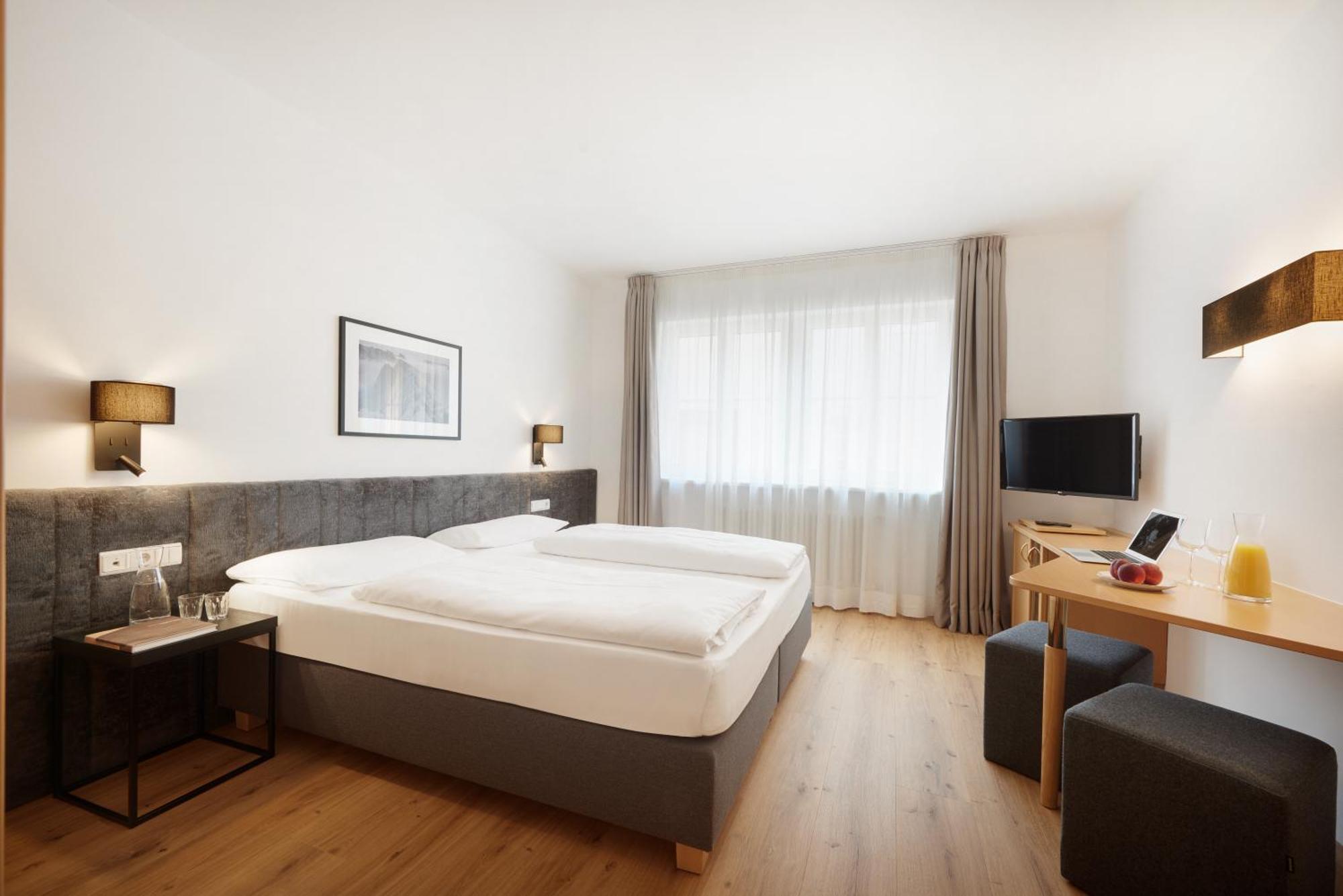 Hotel Goldene Rose Brunico Dış mekan fotoğraf