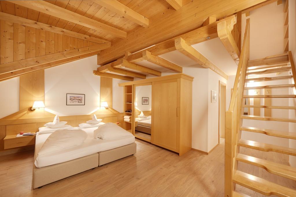 Hotel Goldene Rose Brunico Dış mekan fotoğraf