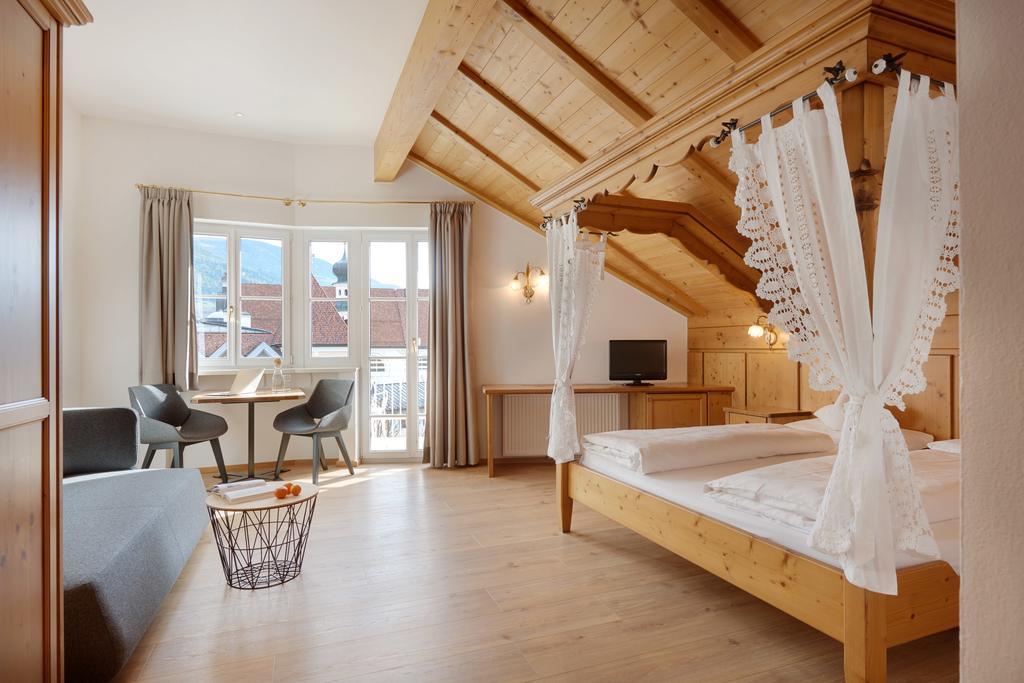 Hotel Goldene Rose Brunico Dış mekan fotoğraf